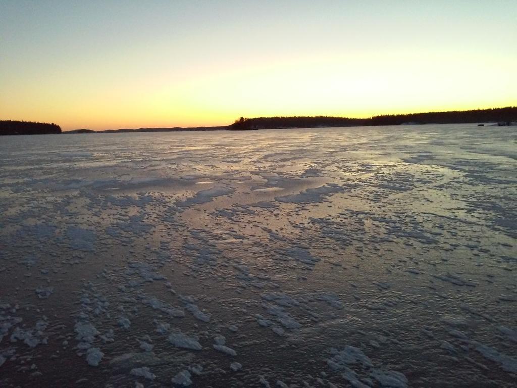 Дом отдыха Kuoreksenniemi & Lakehouse *